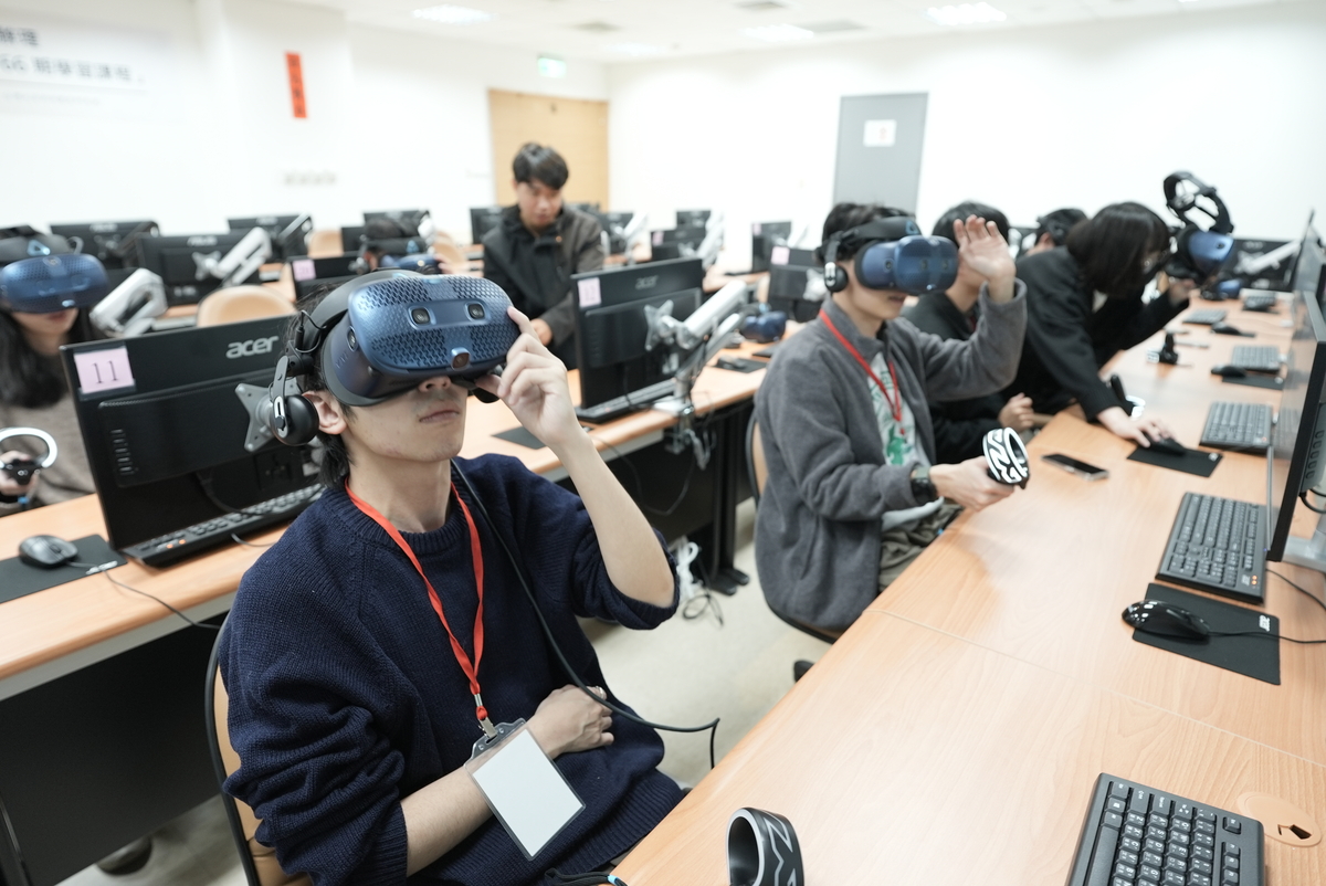 圖三 台農院VR體驗
