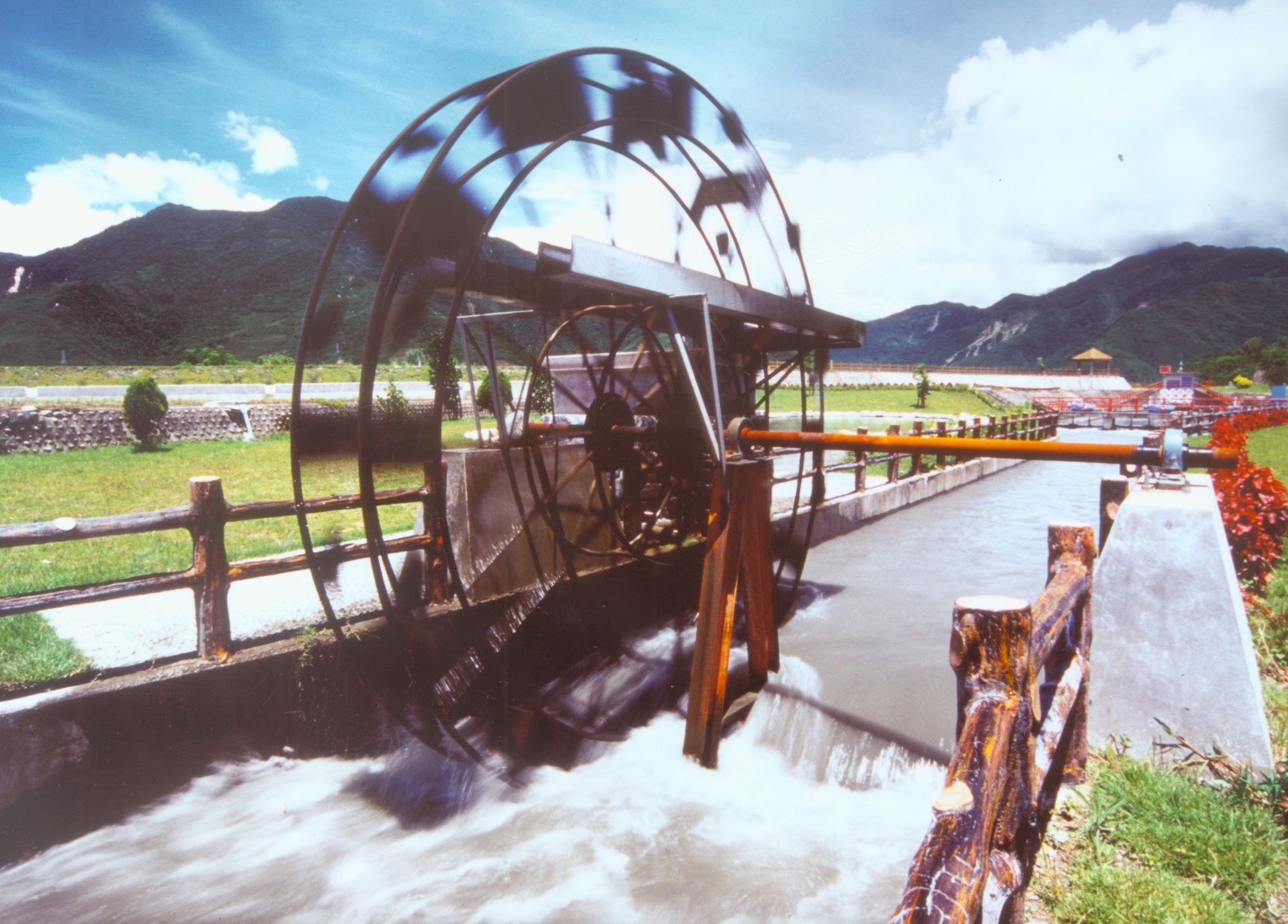 The picture shows waterwheels of Chishang Canal.