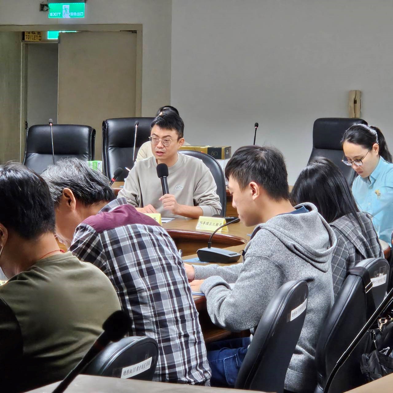 本次研商會議由農田水利署規畫科張光耀科長主持 The Southern Taiwan session was attended by the Chianan Management Office, Pingtung Management Office, and Kaohsiung Management Office.