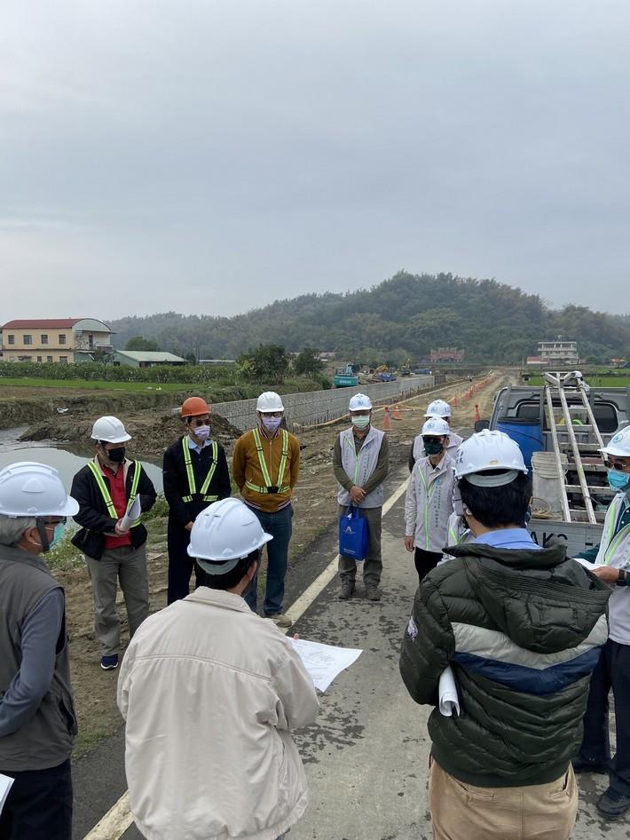 行政院農業委員會 龍肚農地重劃區龍肚排水排水改善工程 111年施工品質查核