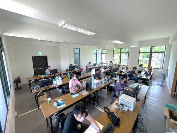 配合新冠肺炎全國三級警戒執行異地及居家辦公防疫措施