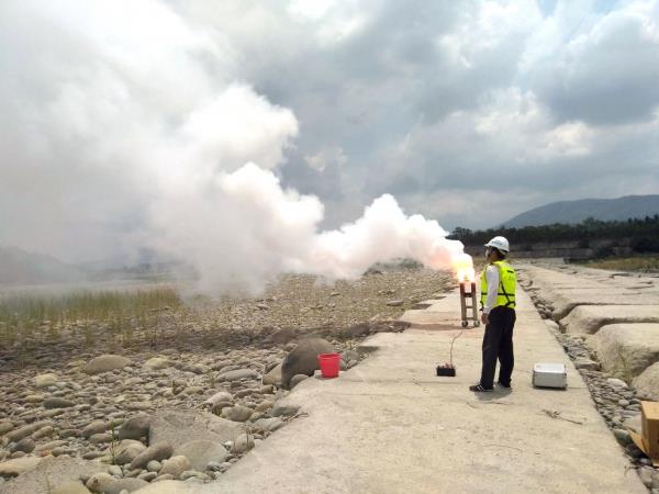 高雄農田水利會協助水利署人工增雨 紓解南化水庫旱象