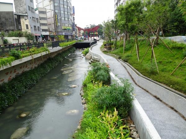 豐原水岸花都