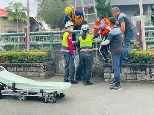 圖1、民眾落水救援演練