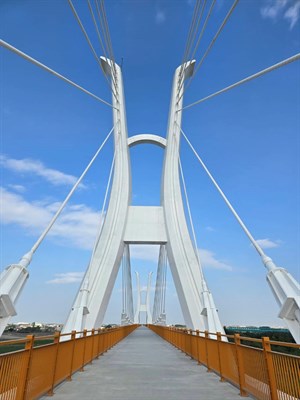 圖3、北港溪渡槽橋面可供自行車騎行，串聯105公里水圳綠道自行車道