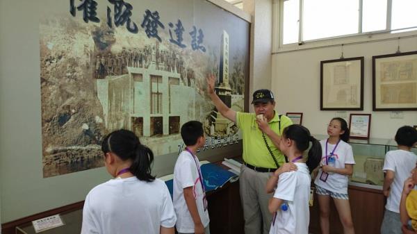 大陸寧波市鎮海區實驗小學蒞會參觀