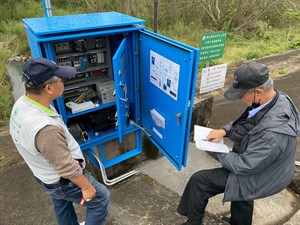 圖3、本署新竹處芎林圳第二號取水門機電控制箱現地查核