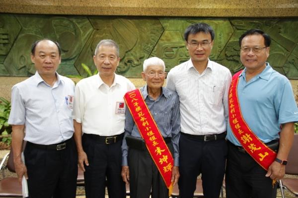 108年農田水利會會長暨模範水利小組長代表晉見總統