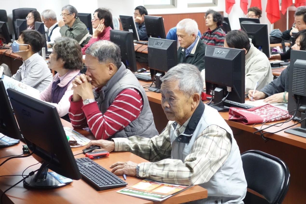 擴大會員服務中心活動-會員免費電腦研習 