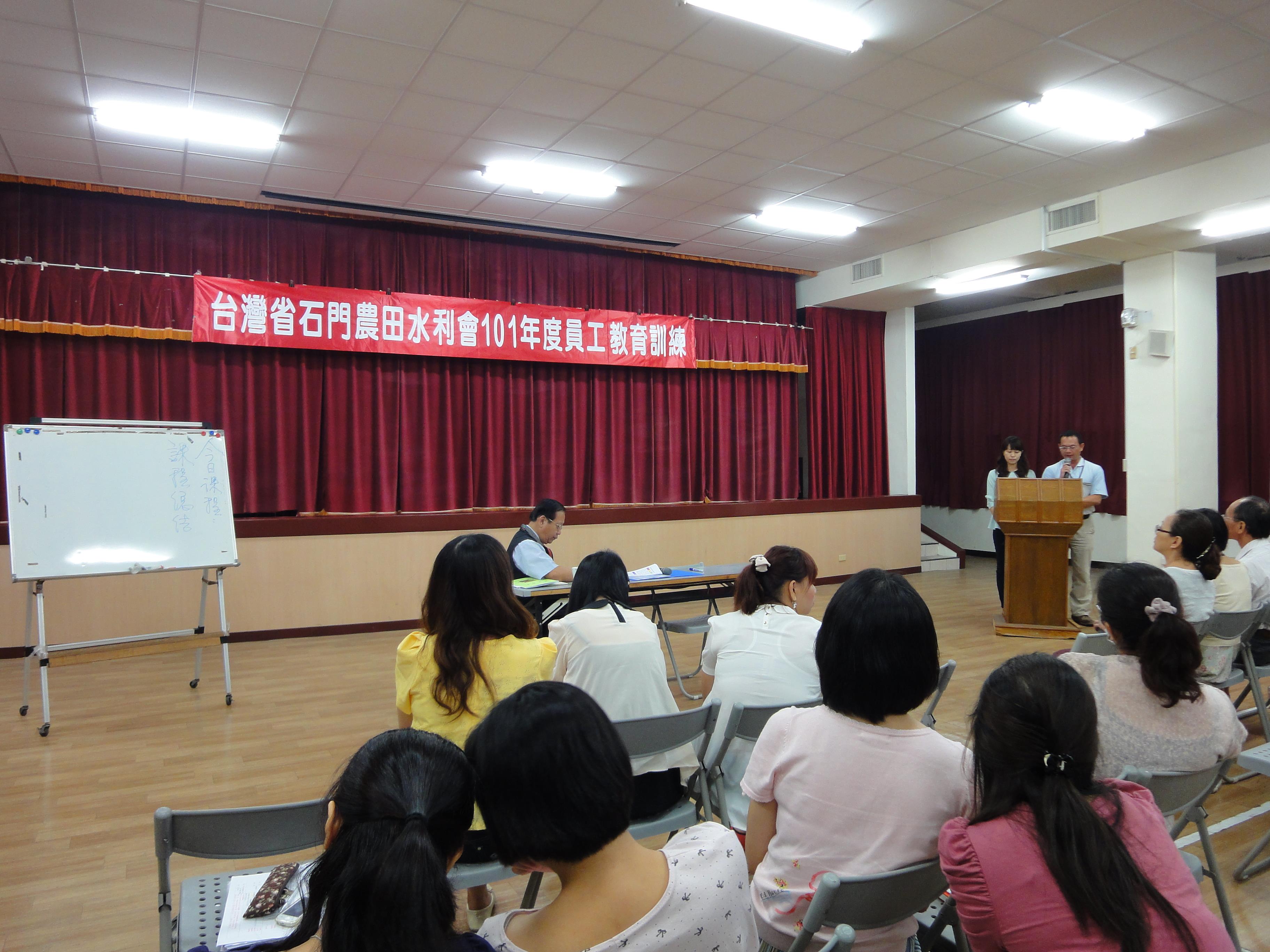 培訓司儀人才學員演練。